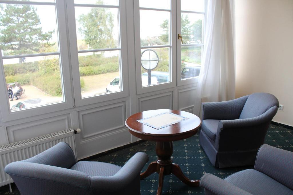 Hotel Bellevue Warnemünde Rostock Buitenkant foto